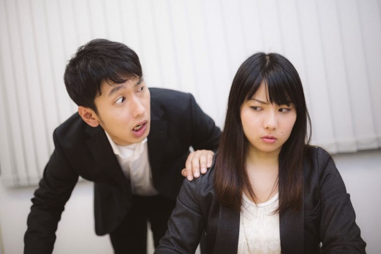 「きもい」を英語で言える!?7つの重要表現を例文付きで完全解説!! | Upgrade Our English